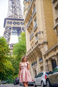 фотосессия у Эйфелевой башни в Париже